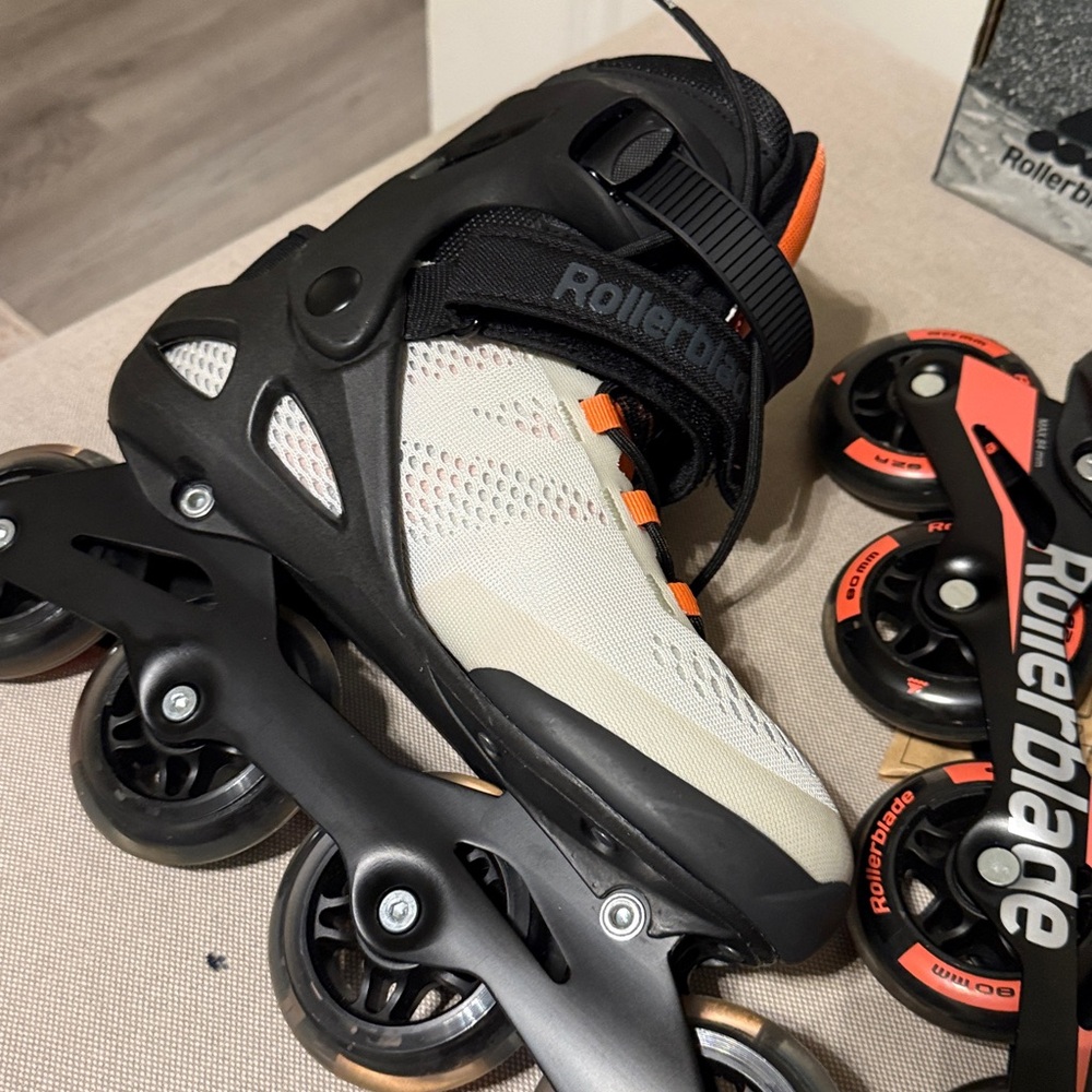 FREE Helmet! Rollerblade Macroblade 80W Women's Inline Skates - - Picture 8 of 13